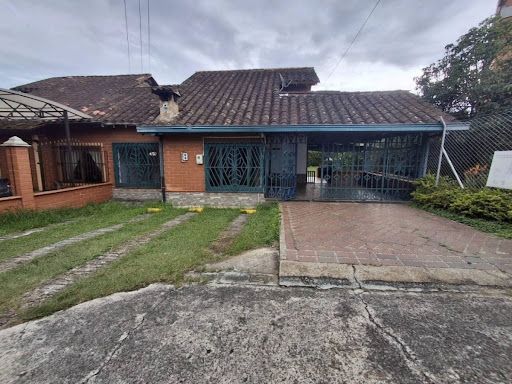 Casa Campestre en arriendo Antioquia Rionegro Santa Ana 300 m2 Habitaciones 3 Baños 3 Garajes 1 Precio $4500000