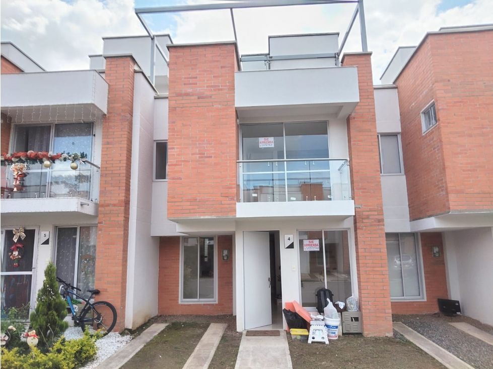 Casa en arriendo Risaralda Pereira Pereira 130 m2 Habitaciones 4 Baños 3 Garajes 1 Precio $2600000