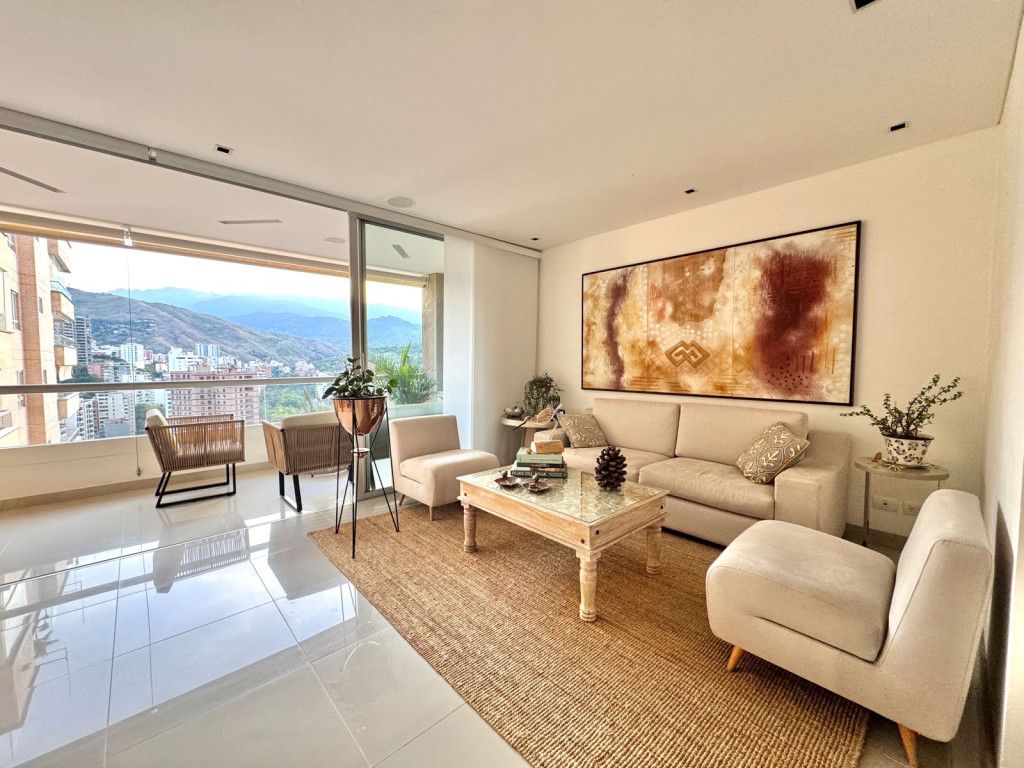 Apartamento en venta Valle Del Cauca Cali Normandía 190 m2 Habitaciones 3 Baños 5 Garajes 2 Precio $1450000000