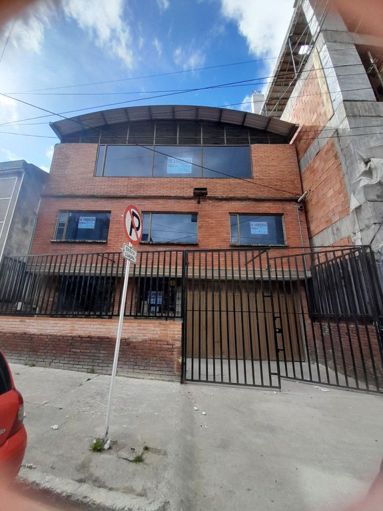 Bodega en venta Cundinamarca Bogotá Jorge Eliécer Gaitán 435 m2 Habitaciones 0 Baños 5 Garajes 3 Precio $1600000000