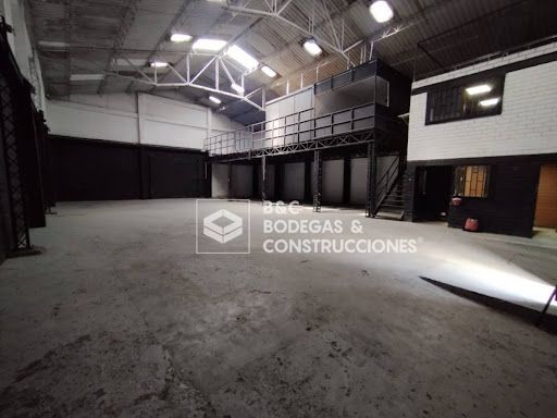 Bodega en arriendo Antioquia Medellín La Candelaria 482 m2 Habitaciones 0 Baños 3 Garajes 2 Precio $19000000