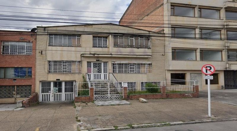 Casa en venta Cundinamarca Bogotá Las Américas 426 m2 Habitaciones 5 Baños 4 Garajes 3 Precio $1297000000