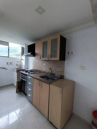 Apartamento en venta Antioquia Medellín La Colina 45 m2 Habitaciones 3 Baños 1 Garajes 0 Precio $260000000