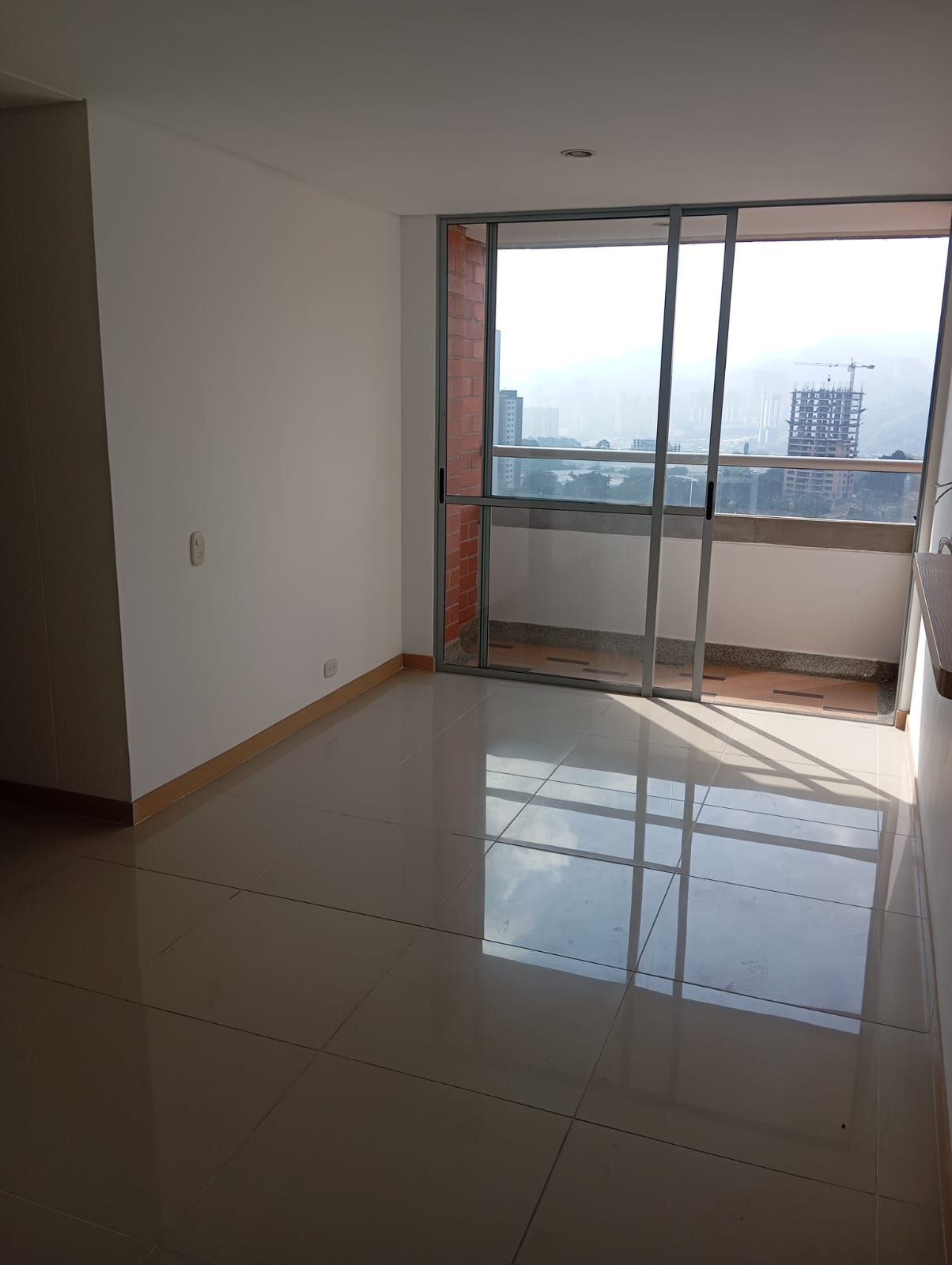 Apartamento en arriendo Antioquia Itagüí Santa Catalina 68 m2 Habitaciones 3 Baños 2 Garajes 1 Precio $2600000