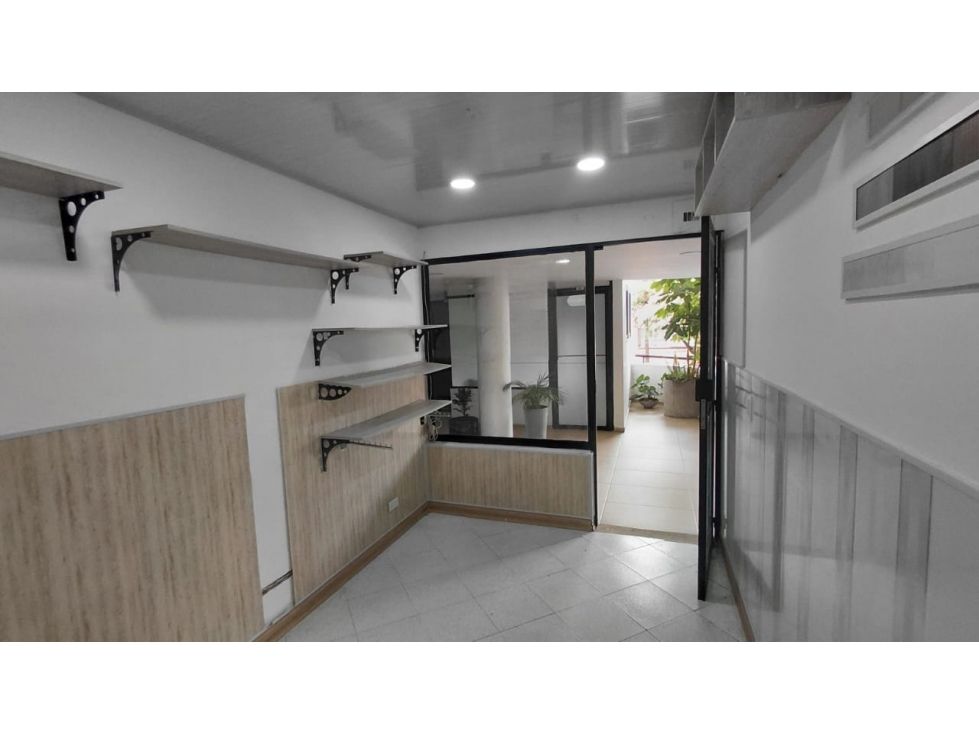 Local en arriendo Antioquia Medellín Medellín 12 m2 Habitaciones 0 Baños 1 Garajes 0 Precio $2300000
