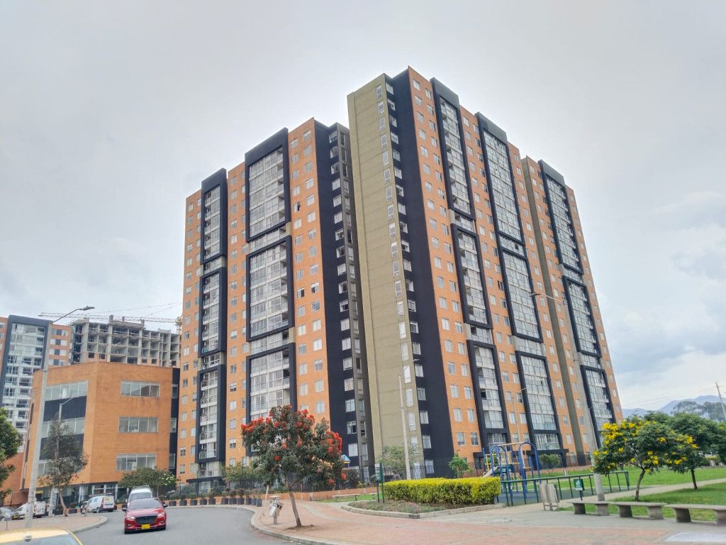 Apartamento en venta Cundinamarca Bogotá Nuestra Señora De La Paz 79 m2 Habitaciones 3 Baños 2 Garajes 1 Precio $550000000