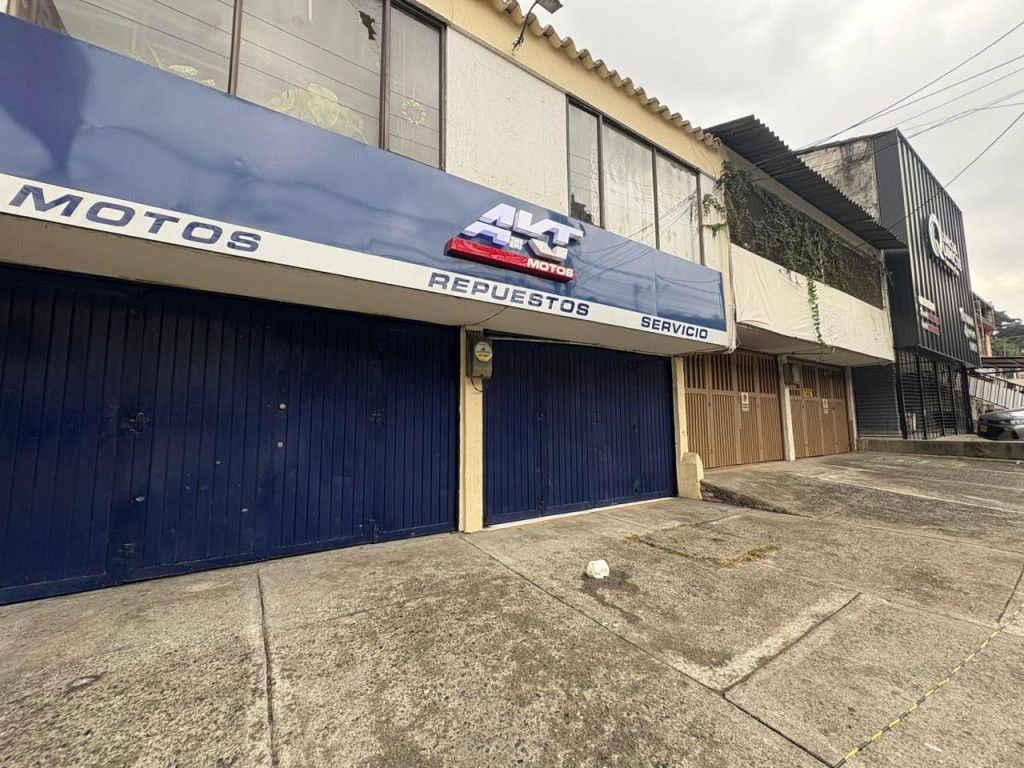 Casa en venta Valle Del Cauca Cali Terrón Colorado 762 m2 Habitaciones 3 Baños 3 Garajes 2 Precio $1500000000