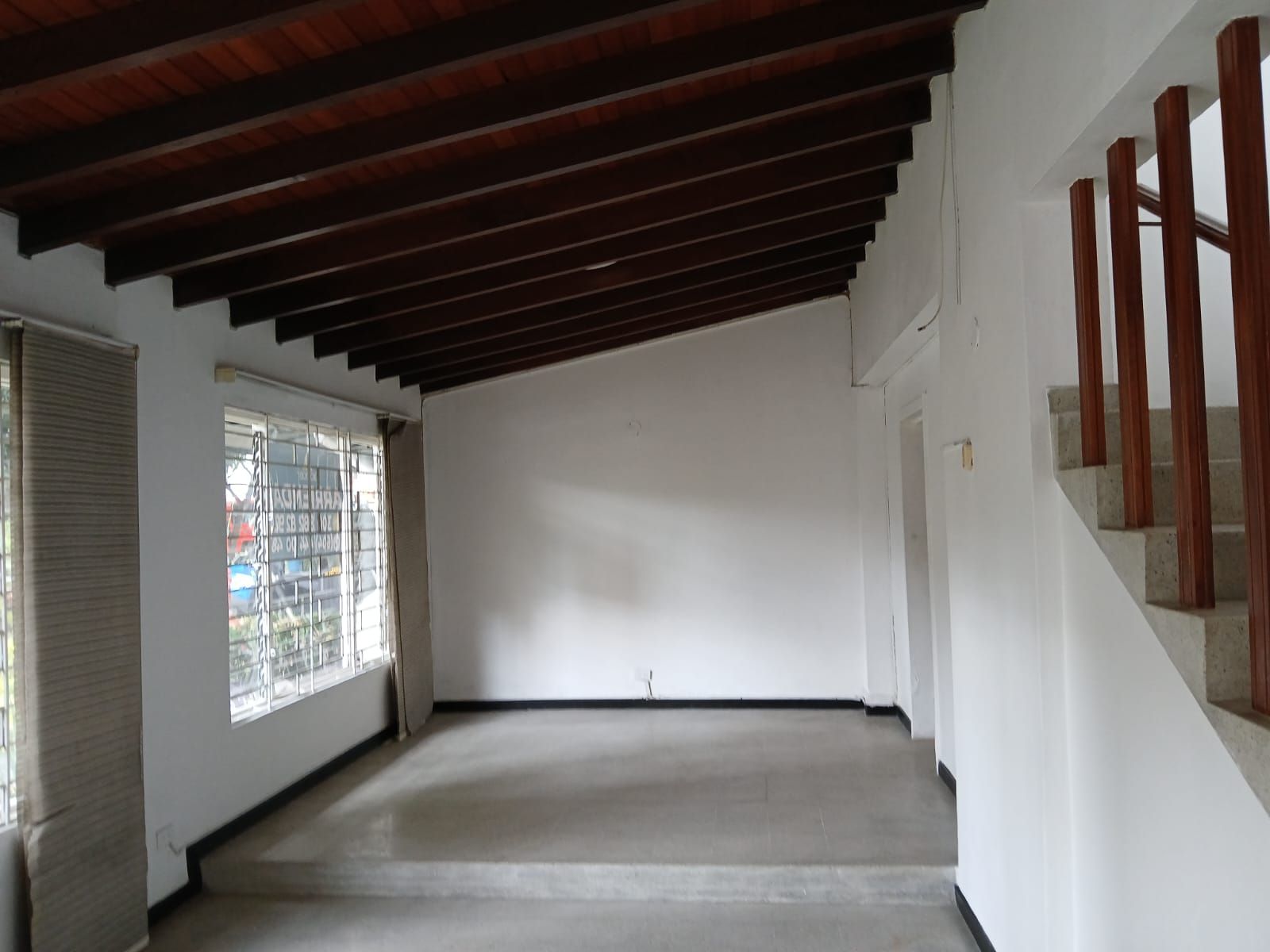 Casa en arriendo Antioquia Medellín Los Colores 223 m2 Habitaciones 5 Baños 4 Garajes 1 Precio $6700000