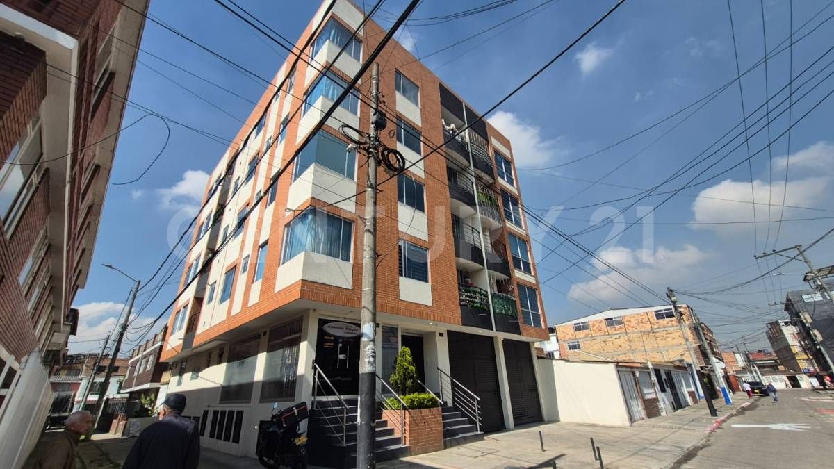 Apartamento en venta Cundinamarca Bogotá Floralia I Sector 64 m2 Habitaciones 3 Baños 2 Garajes 1 Precio $310000000