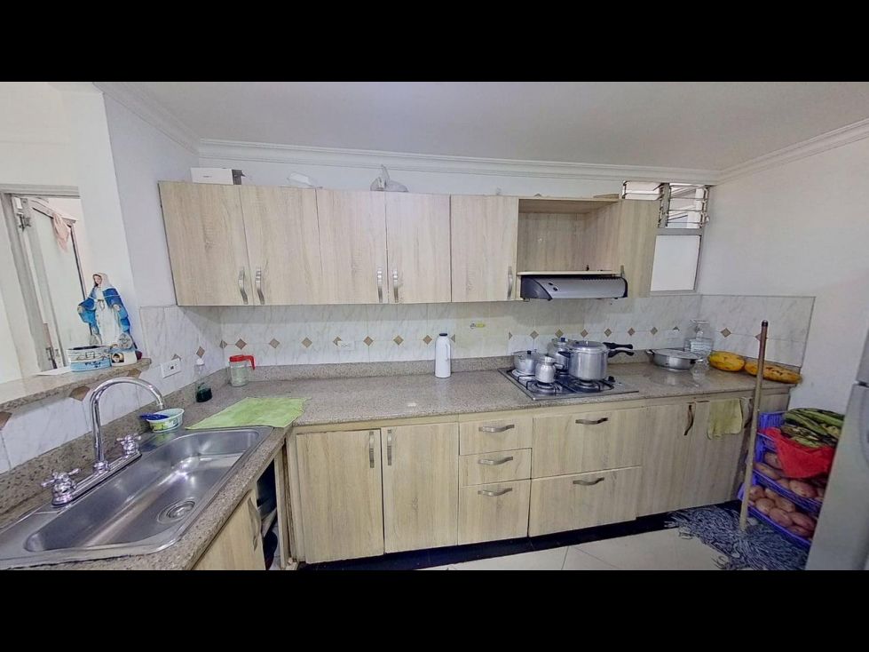 Apartaestudio en venta Antioquia Medellín Las Acacias 98 m2 Habitaciones 3 Baños 2 Garajes 2 Precio $613000000