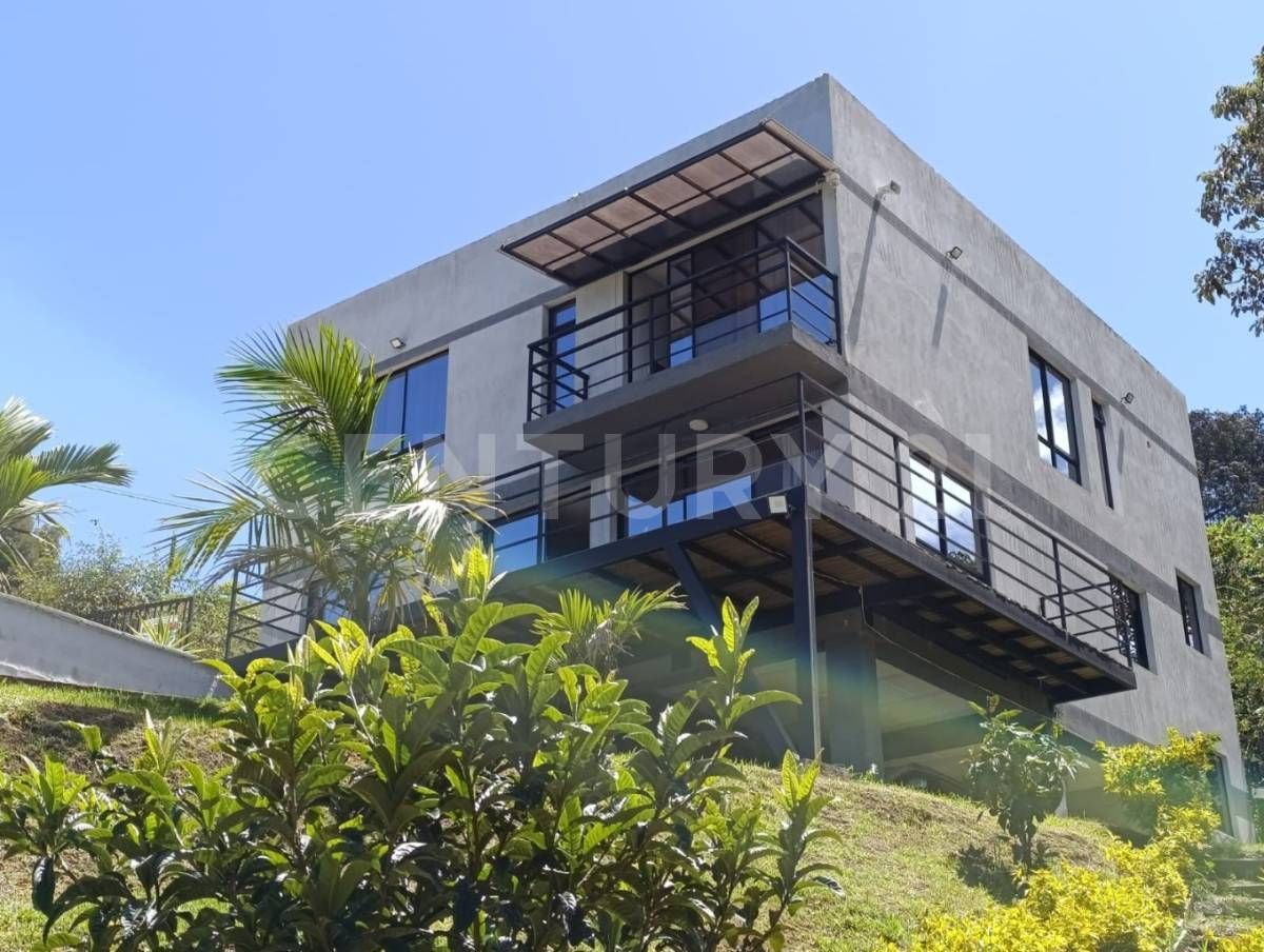 Casa en venta Antioquia Medellín Medellín 1700 m2 Habitaciones 4 Baños 3 Garajes 3 Precio $750000000