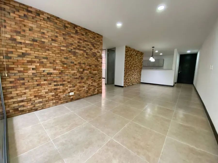 Apartamento en arriendo Antioquia Itagüí Zona Industrial 3 100 m2 Habitaciones 3 Baños 2 Garajes 1 Precio $2200000