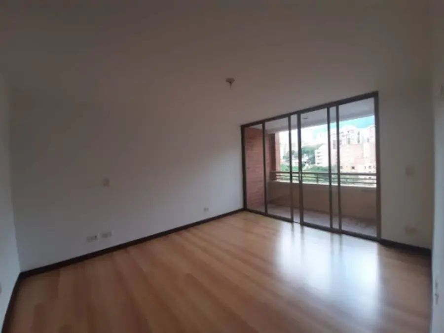 Apartamento en arriendo Antioquia Itagüí Santa Maria Et Iii 140 m2 Habitaciones 3 Baños 3 Garajes 1 Precio $2500000