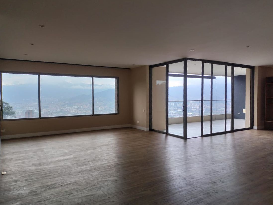 Apartamento en arriendo Antioquia Medellín Altos Del Poblado 310 m2 Habitaciones 4 Baños 4 Garajes 2 Precio $19000000