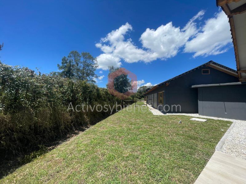 Casa en arriendo Antioquia Rionegro Rionegro 350 m2 Habitaciones 3 Baños 4 Garajes 0 Precio $8000000