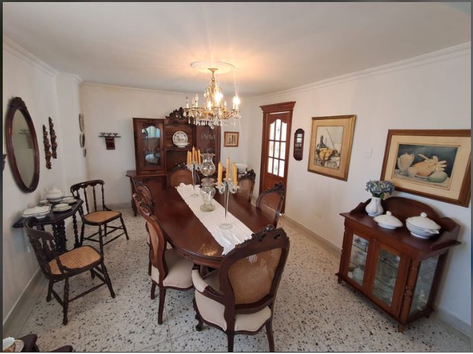 Apartamento en arriendo Atlántico Barranquilla Lago Alto 213 m2 Habitaciones 3 Baños 2 Garajes 2 Precio $3600000