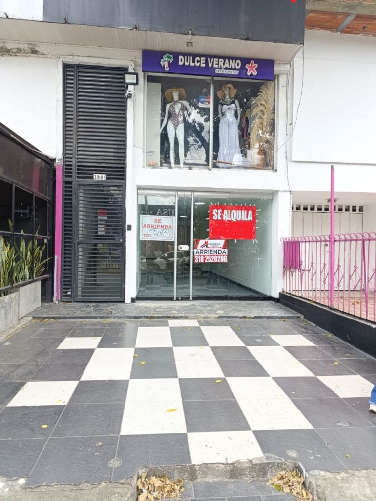 Local en arriendo Valle Del Cauca Cali El Gran Limonar - Cataya 220 m2 Habitaciones 0 Baños 2 Garajes 0 Precio $7735000