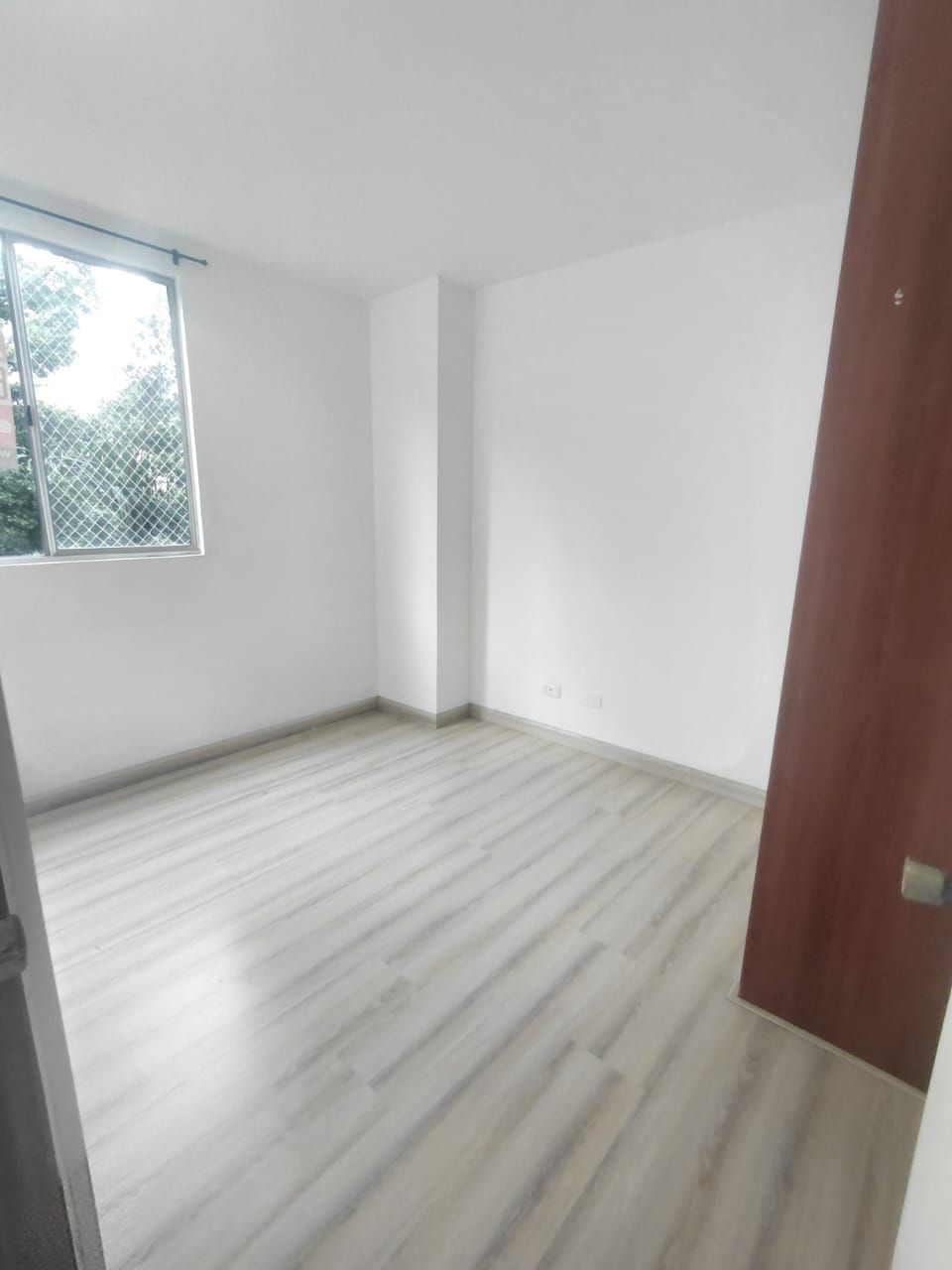 Apartamento en arriendo Antioquia Envigado Las Casitas 75 m2 Habitaciones 3 Baños 2 Garajes 1 Precio $2500000