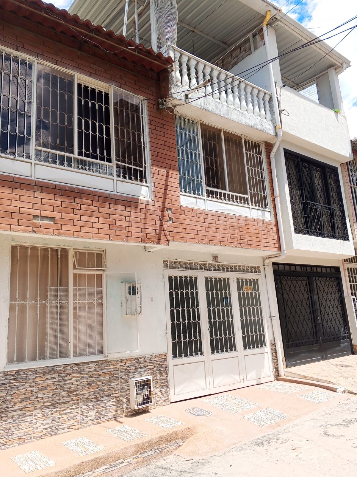 Casa en venta Tolima Ibagué Cr Tejares 105 m2 Habitaciones 3 Baños 2 Garajes 1 Precio $320000000