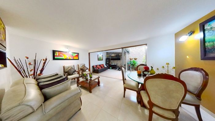 Casa en venta Valle Del Cauca Cali Lili 135 m2 Habitaciones 4 Baños 3 Garajes 1 Precio $554000000