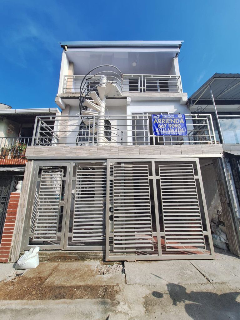 Casa en arriendo Valle Del Cauca Jamundí Riveras Del Rosario 53 m2 Habitaciones 3 Baños 2 Garajes 1 Precio $1250000