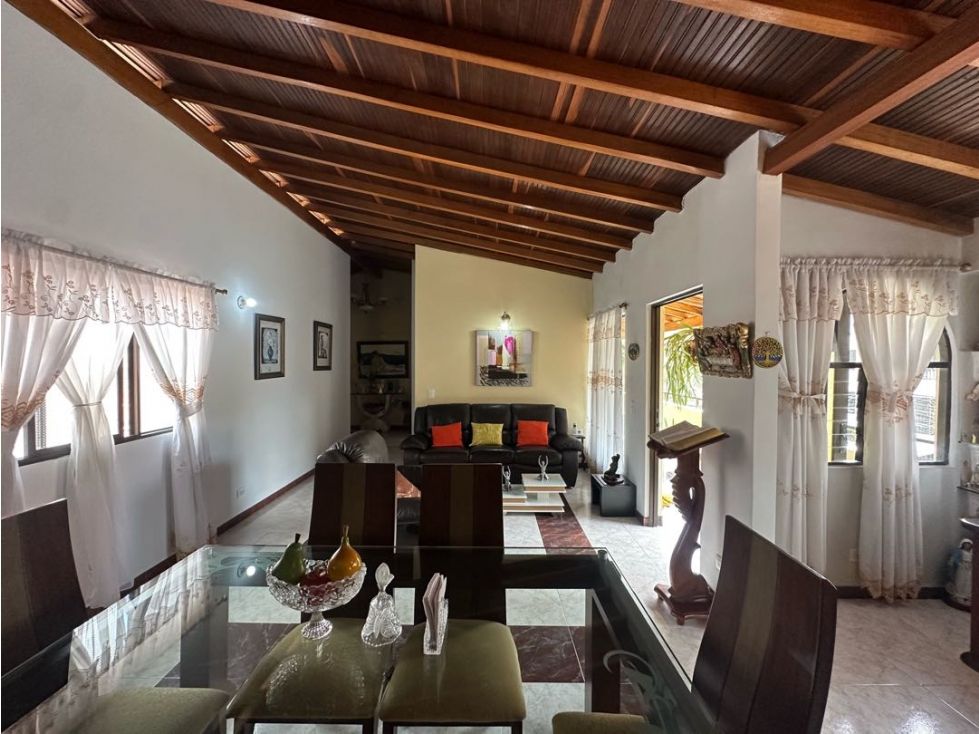 Apartamento en venta Antioquia Medellín Estadio 148 m2 Habitaciones 3 Baños 2 Garajes 0 Precio $560000000