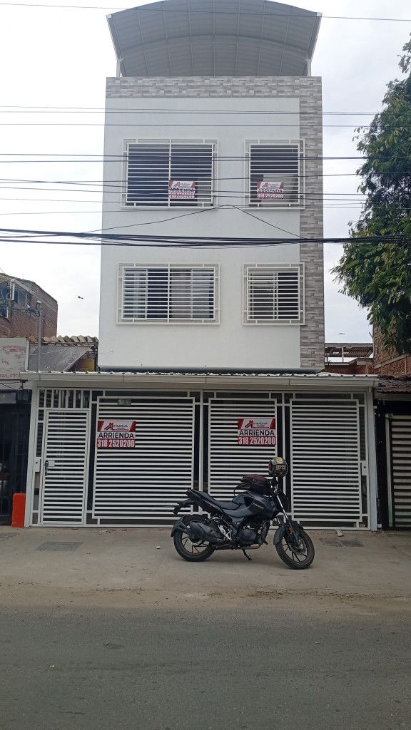 Local en arriendo Valle Del Cauca Cali Los Andes 95 m2 Habitaciones 0 Baños 3 Garajes 1 Precio $3600000