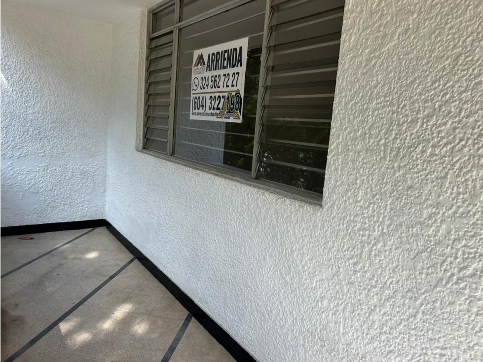 Casa en arriendo Antioquia Medellín Calasanz 300 m2 Habitaciones 4 Baños 4 Garajes 1 Precio $4500000