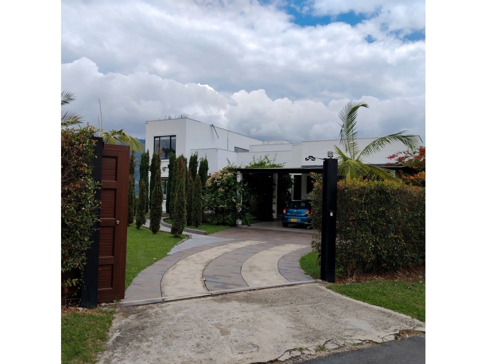 Casa Campestre en venta Cundinamarca Fusagasugá Fusagasuga 430 m2 Habitaciones 3 Baños 4 Garajes 4 Precio $2700000000