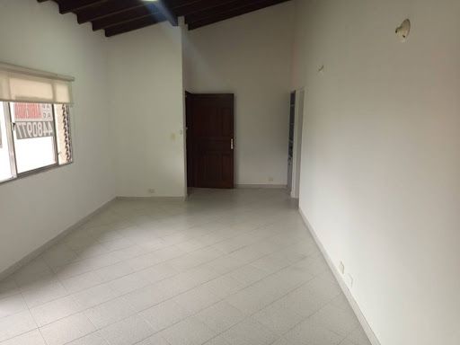Apartamento en arriendo Antioquia Medellín Urbanizacion Villa Del Aburra 110 m2 Habitaciones 3 Baños 3 Garajes 1 Precio $3500000