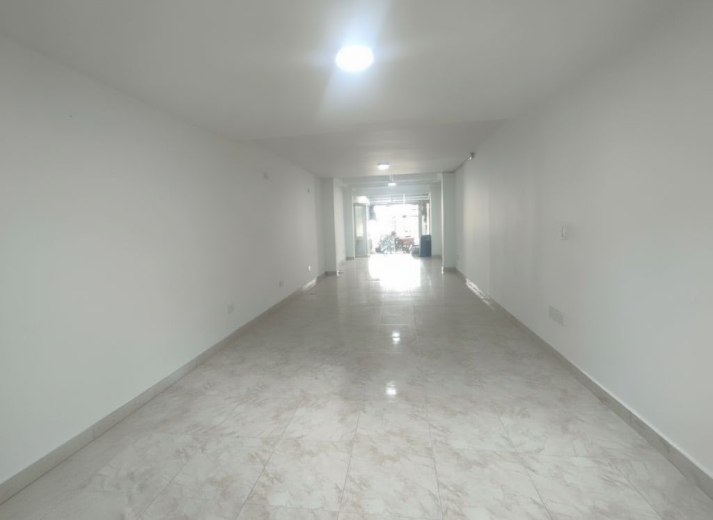Local en arriendo Bolívar Cartagena Manga 45 m2 Habitaciones 0 Baños 1 Garajes 0 Precio $3500000
