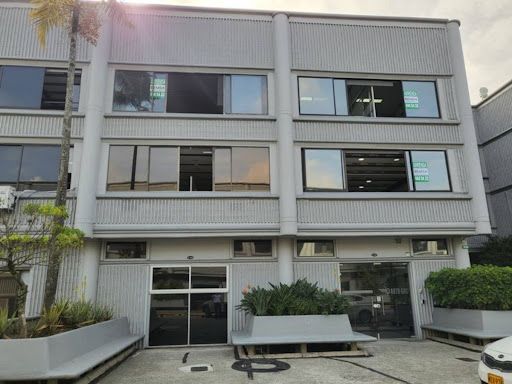 Oficina en arriendo Antioquia Envigado Las Vegas 478 m2 Habitaciones 0 Baños 7 Garajes 4 Precio $27560000
