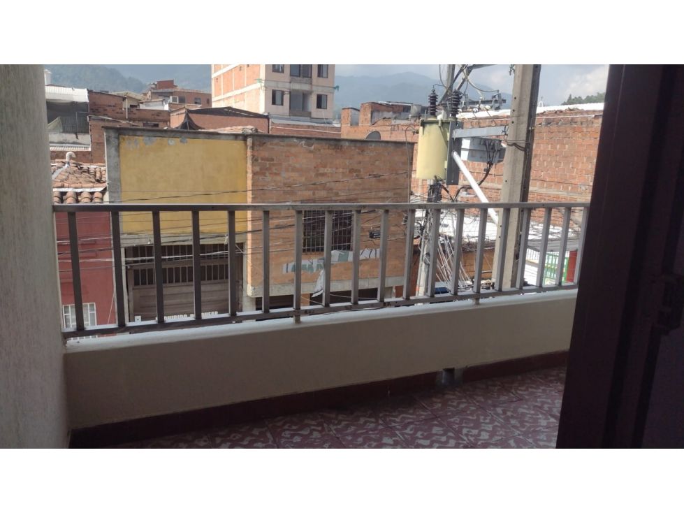 Apartamento en arriendo Antioquia Medellín Granada 130 m2 Habitaciones 3 Baños 2 Garajes 0 Precio $2250000