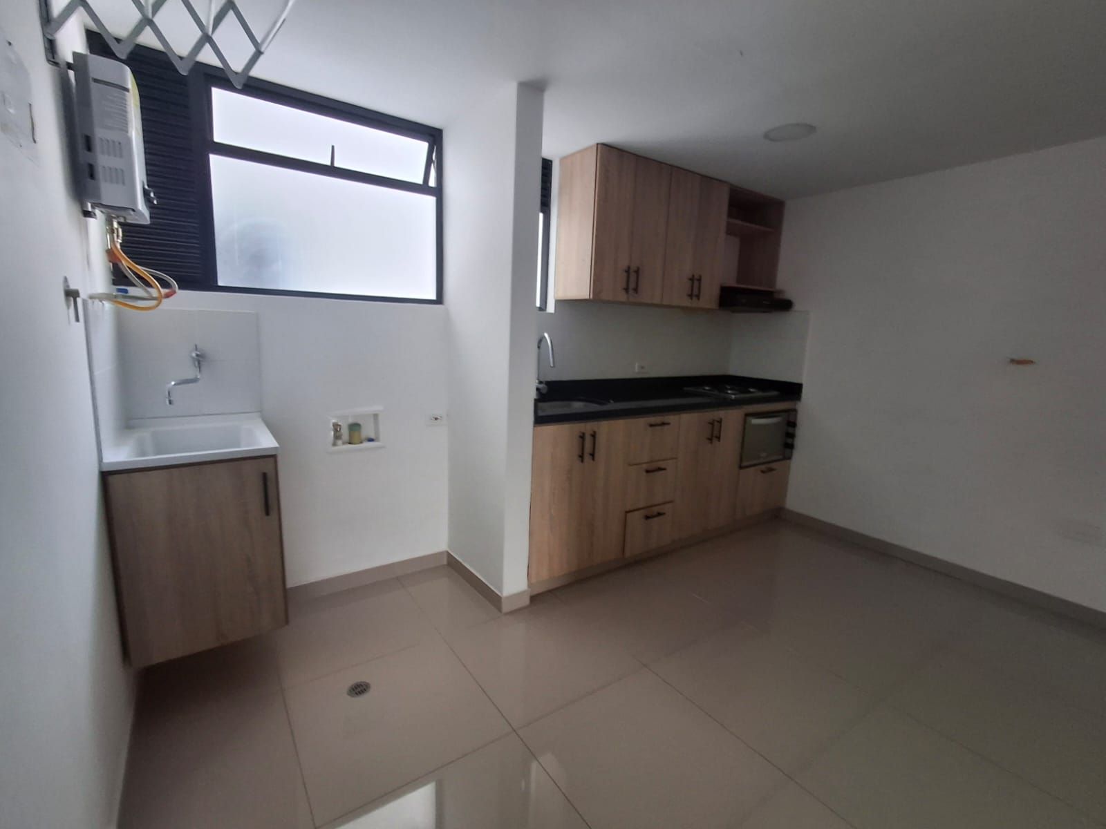 Apartamento en arriendo Antioquia Medellín Las Acacias 55 m2 Habitaciones 2 Baños 2 Garajes 0 Precio $2350000