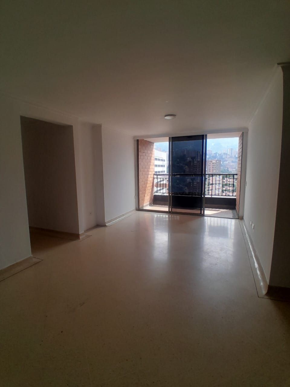 Apartamento en arriendo Antioquia Envigado Villa Grande 128 m2 Habitaciones 4 Baños 3 Garajes 1 Precio $5500000