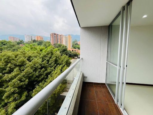 Apartamento en arriendo Antioquia Envigado El Esmeraldal 70 m2 Habitaciones 2 Baños 2 Garajes 1 Precio $3600000