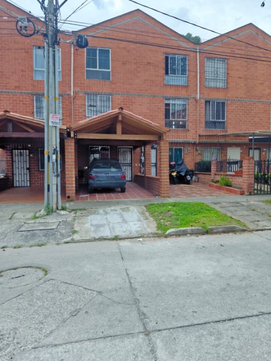 Casa en arriendo Antioquia Rionegro El Porvenir 110 m2 Habitaciones 4 Baños 3 Garajes 1 Precio $2300000