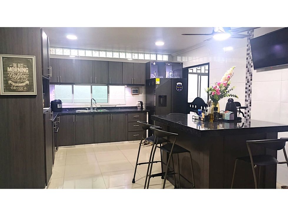 Casa en venta Atlántico Barranquilla El Tabor 440 m2 Habitaciones 5 Baños 5 Garajes 6 Precio $1500000000