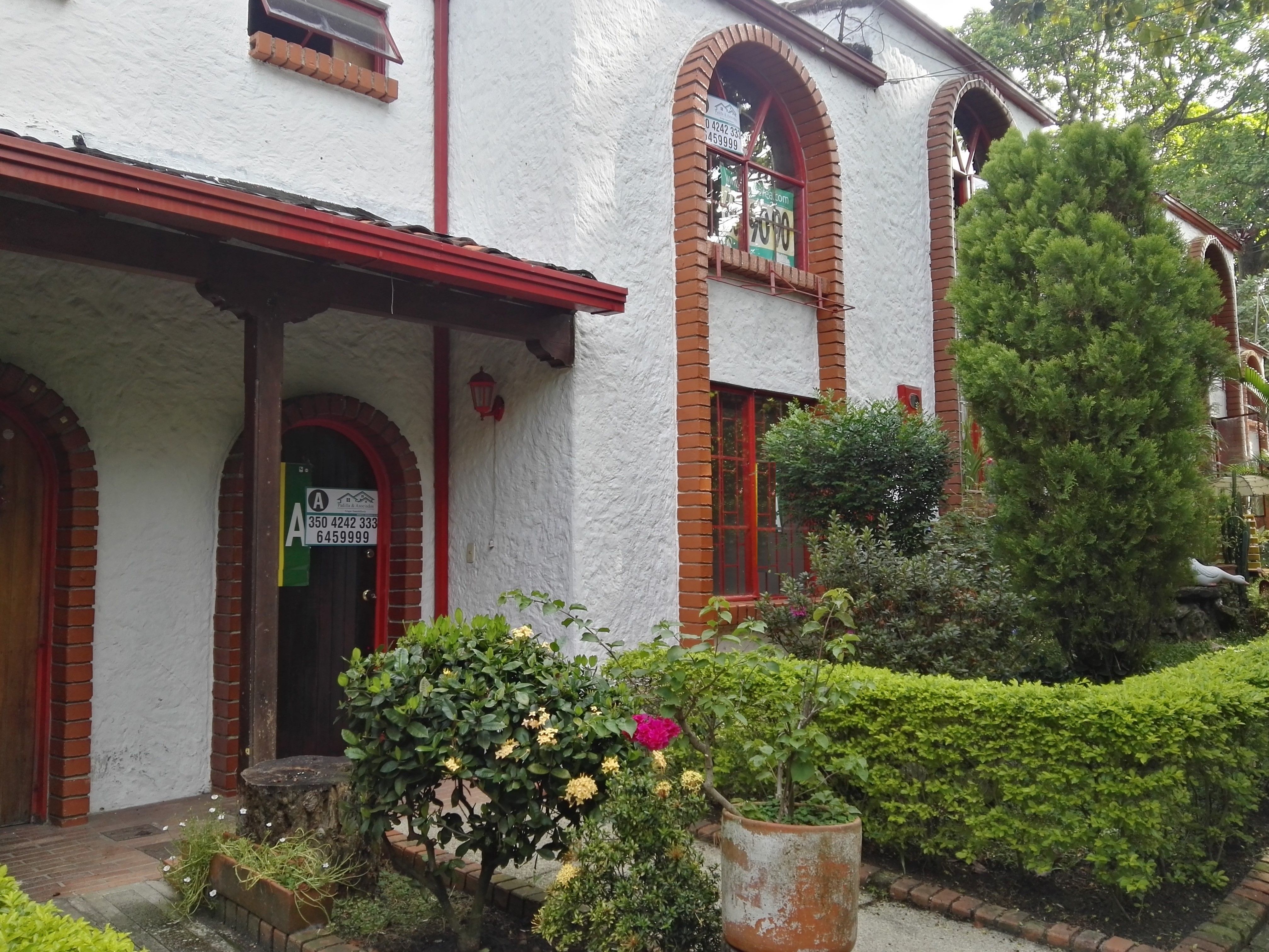 Casa en arriendo Santander Floridablanca Prado Del Sur 107 m2 Habitaciones 4 Baños 3 Garajes 1 Precio $1970000