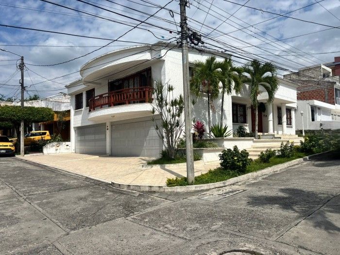 Casa en venta Valle Del Cauca Guadalajara De Buga El Alberge 315 m2 Habitaciones 4 Baños 4 Garajes 4 Precio $820000000
