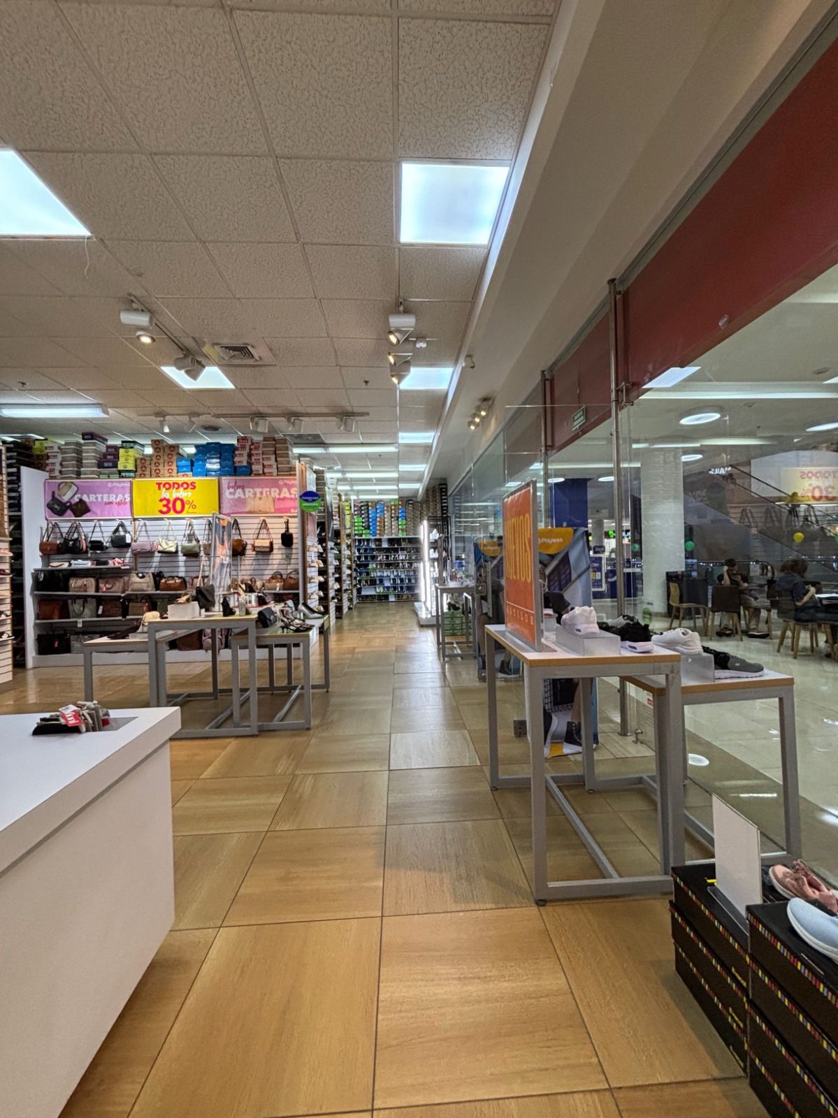 Local en venta Tolima Ibagué Br Jordan Et Vii 229 m2 Habitaciones 0 Baños 2 Garajes 10 Precio $2700000000