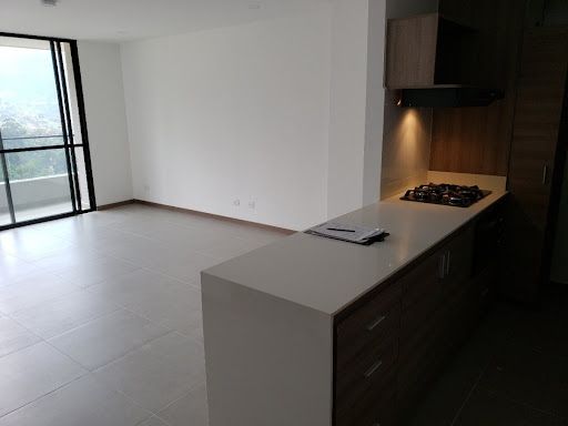 Apartaestudio en arriendo Antioquia Envigado Envigado 62 m2 Habitaciones 1 Baños 2 Garajes 1 Precio $3600000