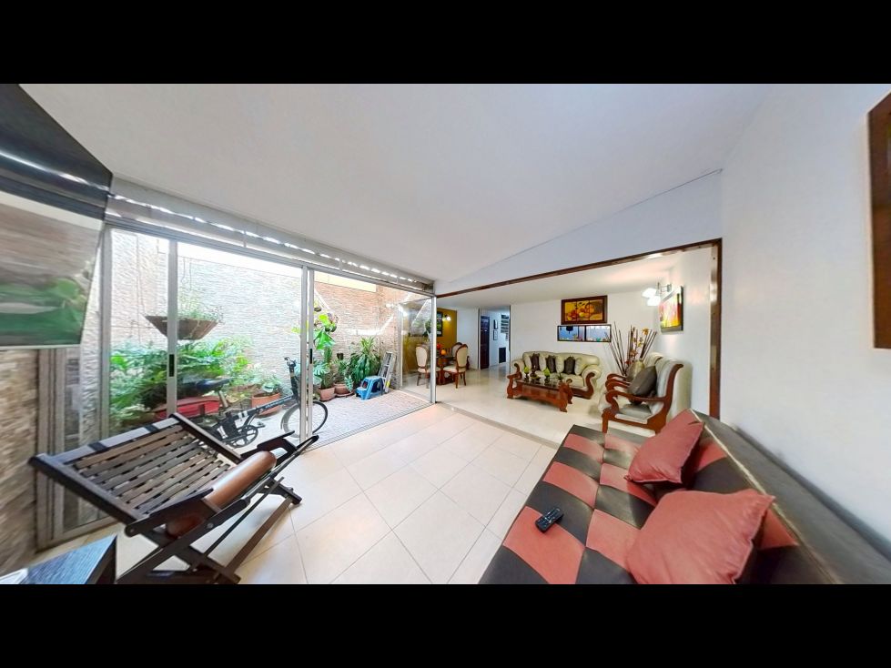 Casa en venta Valle Del Cauca Cali Lili 135 m2 Habitaciones 4 Baños 3 Garajes 2 Precio $554000000