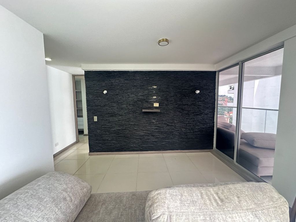 Apartamento en arriendo Antioquia Itagüí Cr Verde Vivo Ariza 99 m2 Habitaciones 2 Baños 2 Garajes 1 Precio $4200000