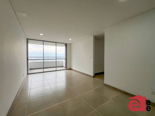 Apartamento en arriendo Antioquia Envigado El Chinguí 73 m2 Habitaciones 3 Baños 2 Garajes 2 Precio $4000000