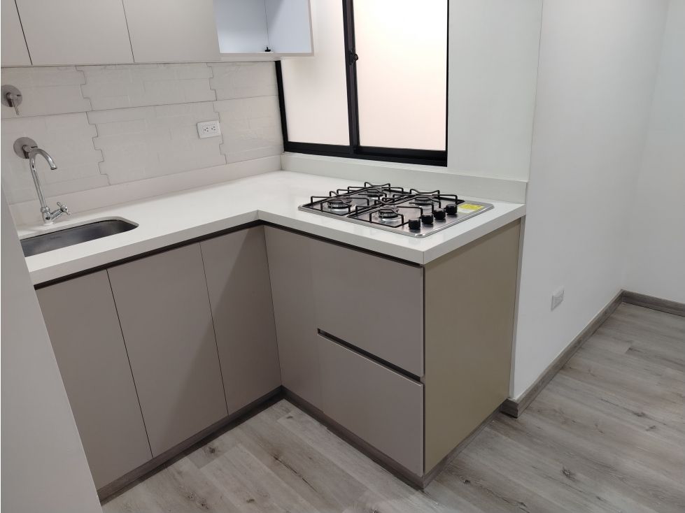 Apartaestudio en arriendo Antioquia Medellín Pajarito 37 m2 Habitaciones 1 Baños 1 Garajes 0 Precio $1200000