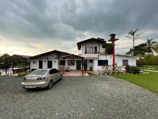 Casa en venta Risaralda Pereira Pereira 600 m2 Habitaciones 8 Baños 6 Garajes 2 Precio $1500000000