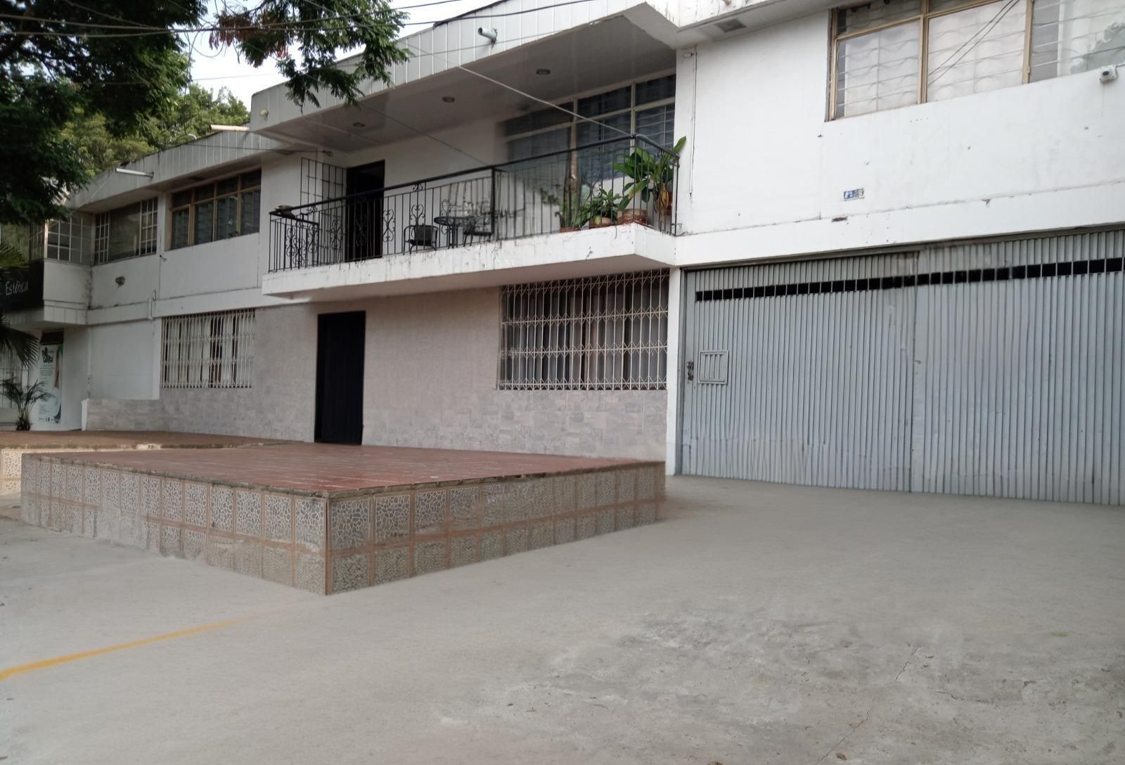 Casa en venta Valle Del Cauca Cali La Flora 370 m2 Habitaciones 4 Baños 4 Garajes 2 Precio $1280000000