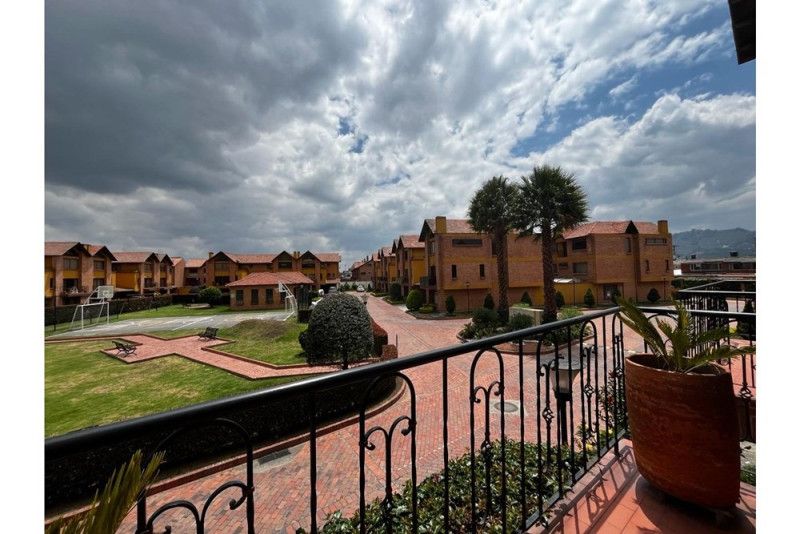 Casa en venta Cundinamarca Chía Cr Villa Mercedes 279 m2 Habitaciones 4 Baños 5 Garajes 2 Precio $895000000