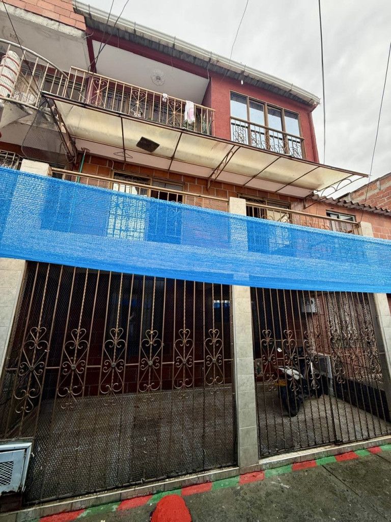 Casa en venta Valle Del Cauca Cali Valle Grande 140 m2 Habitaciones 5 Baños 3 Garajes 0 Precio $210000000